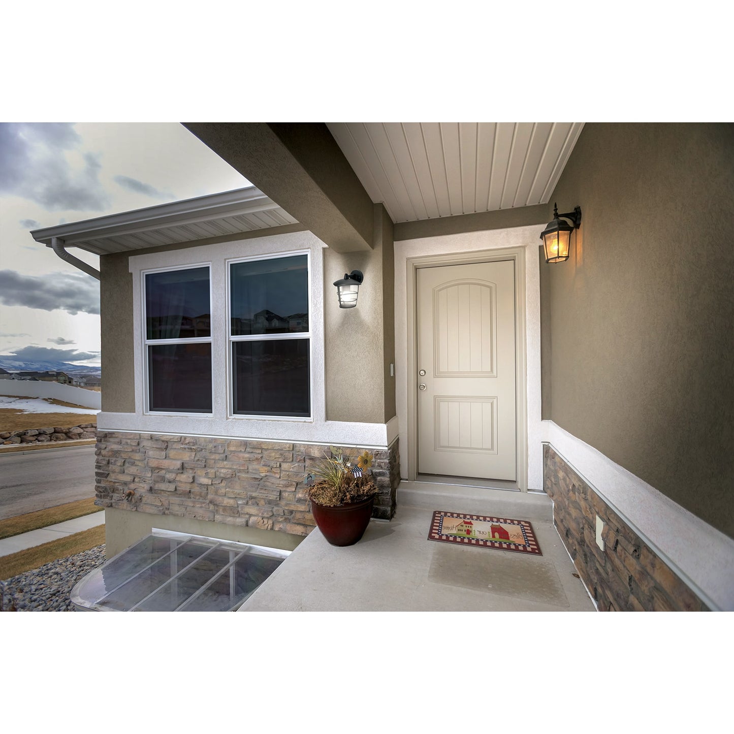 Arbotante tipo farol moderno suspendido p/exteriores, negro | ARB-107S | 45093