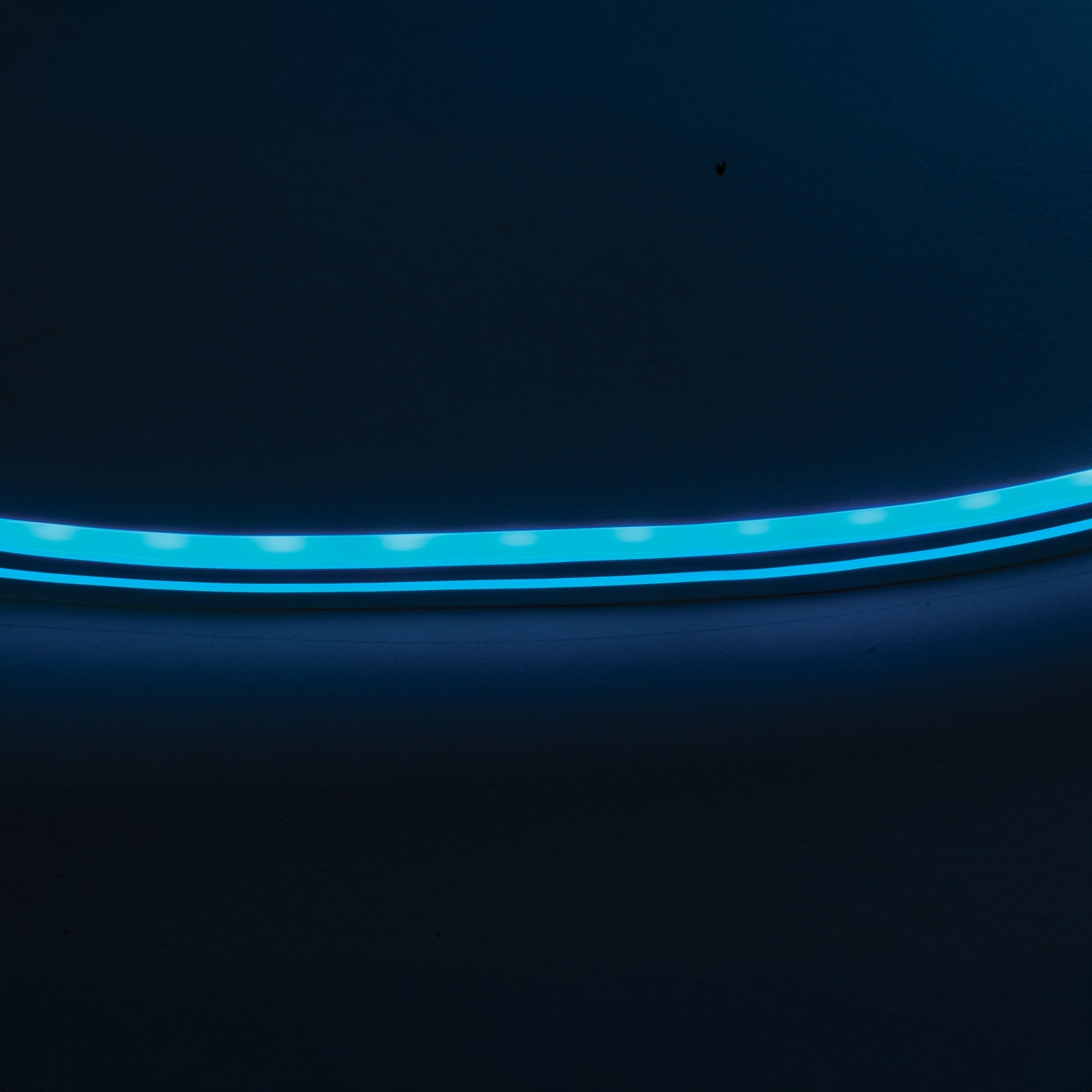 Tira Flexible de LED multicolor RGB Neón, 5 m, VOLTECK | TIR-10NL | 45345