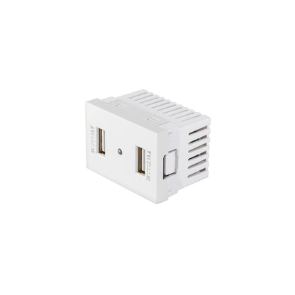 Toma con 2 puertos USB blanco de 1.5 módulos, línea Lisboa | C2USB-LB | 47949